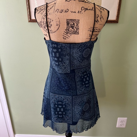 Urban Outfitters UO Elodie Printed Mesh Mini Dress - Size Medium - Picture 3 of 5